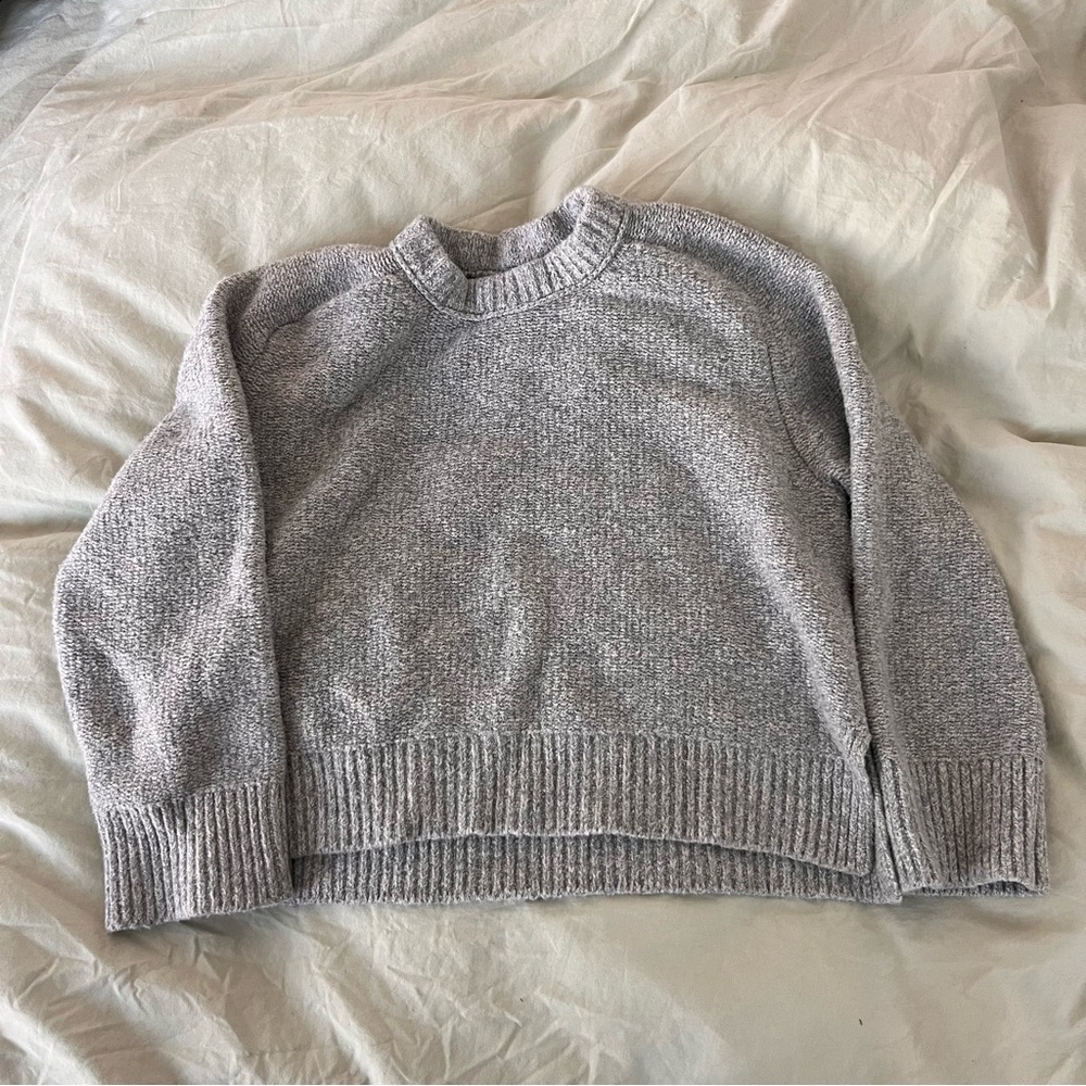 Abercrombie & Fitch Gray Sweater